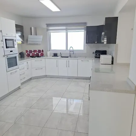 Villa Private Pool Family In Bahceli Kalogrea