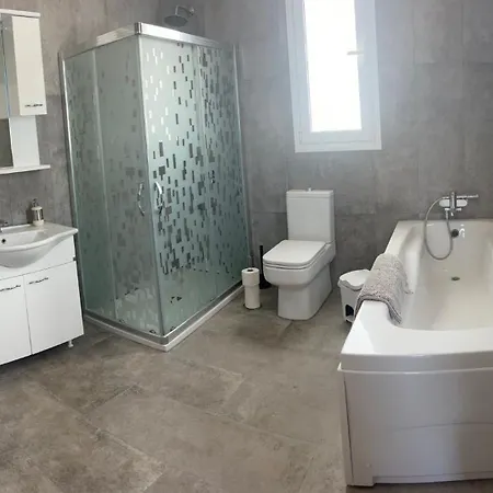 Vila Private Pool Family In Bahceli *