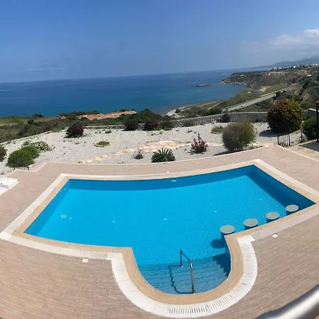 Private Pool Family In Bahceli Vila